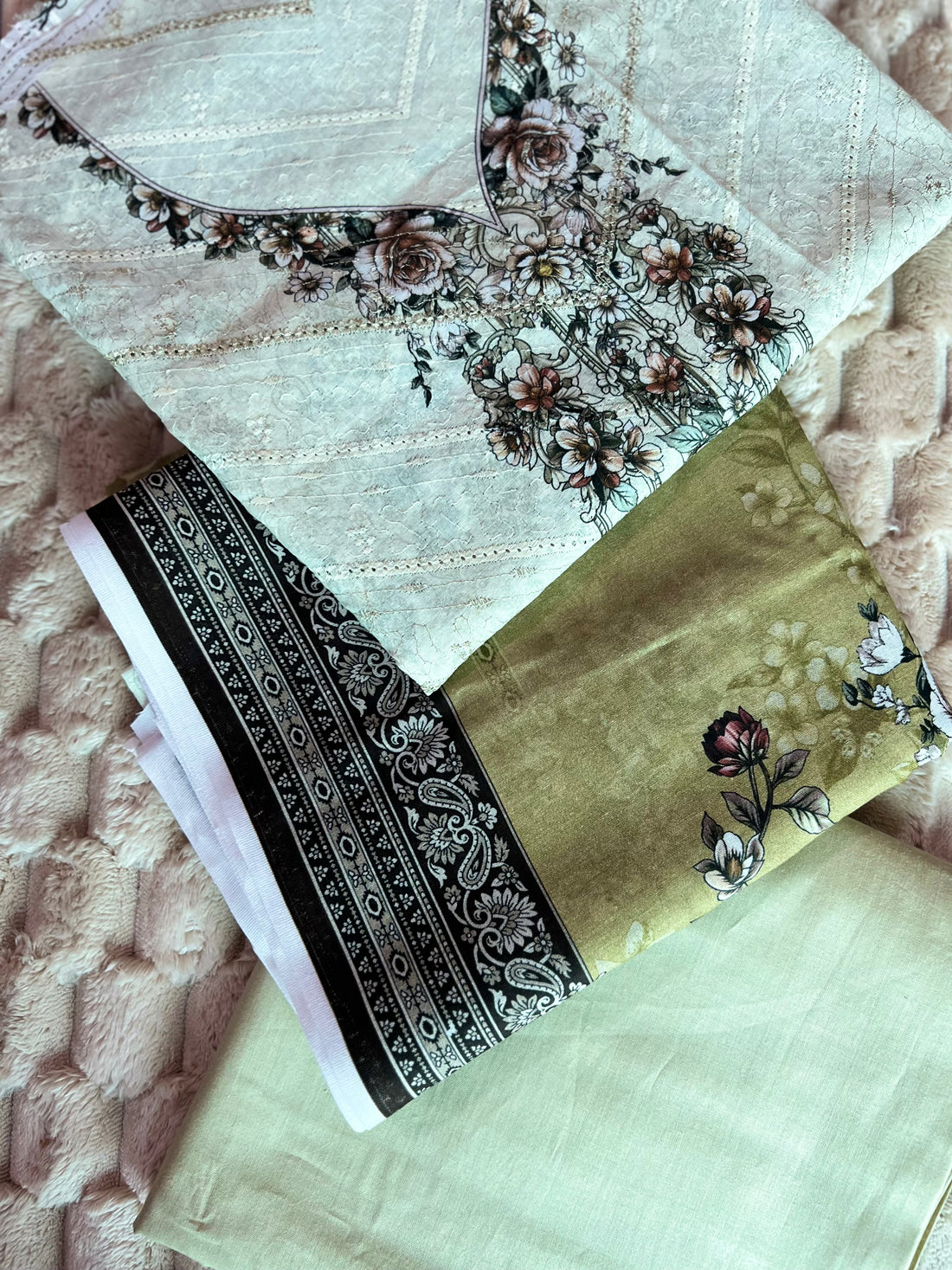 Ivory Rose – 3Pc Chikankari Print Lawn Suit with Olive Trouser