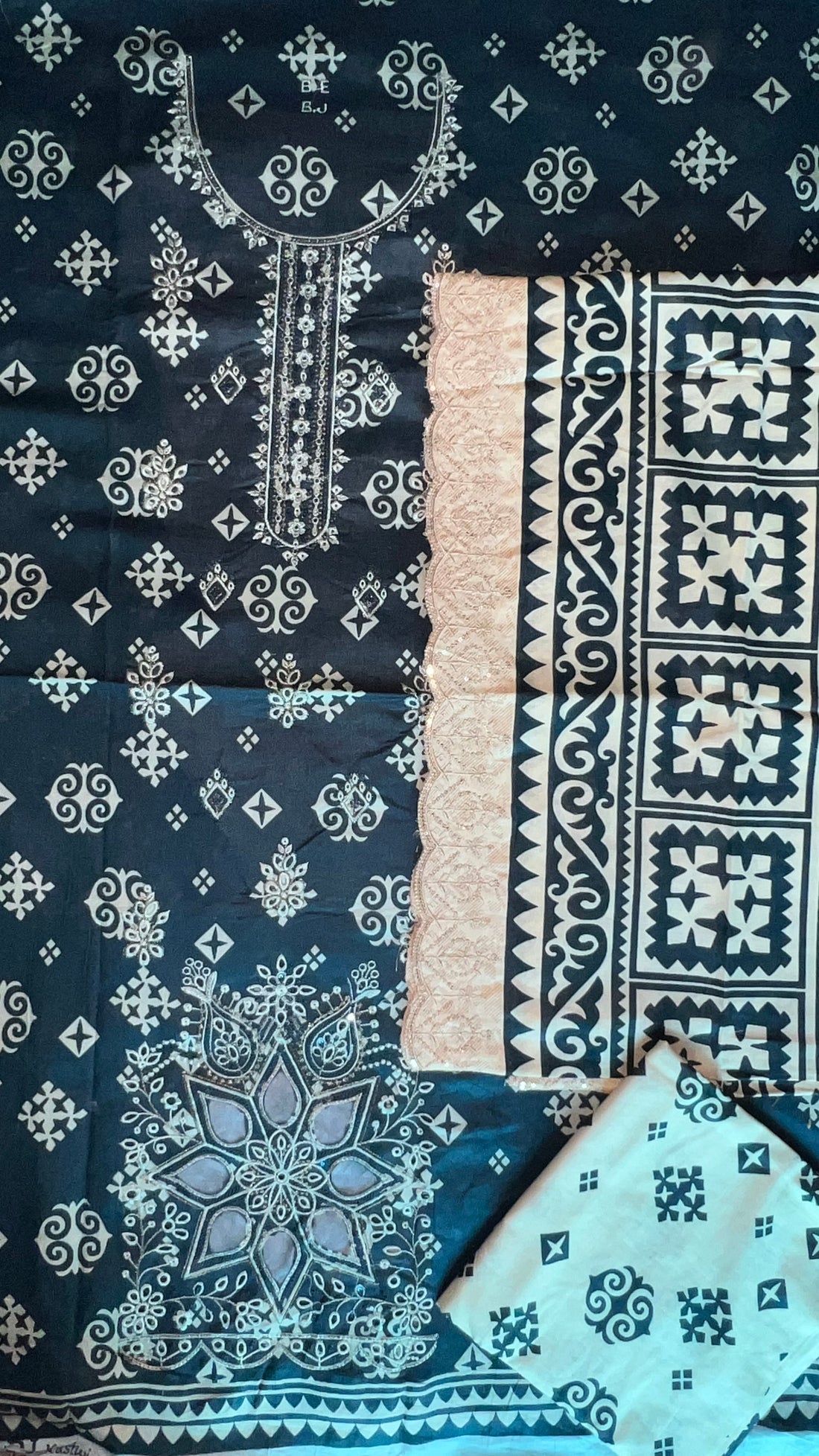 Navy Blue Aztec – Embroidered 3Pc Suit with Bordered Dupatta