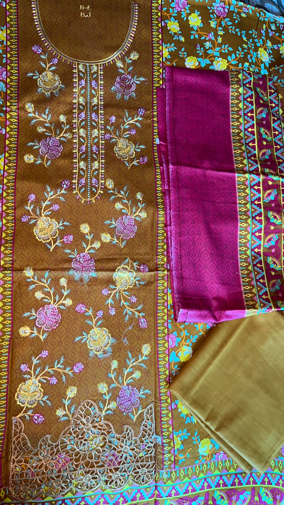 Mustard Brown – Multicolor Embroidered 3Pc Suit with Magenta Trouser
