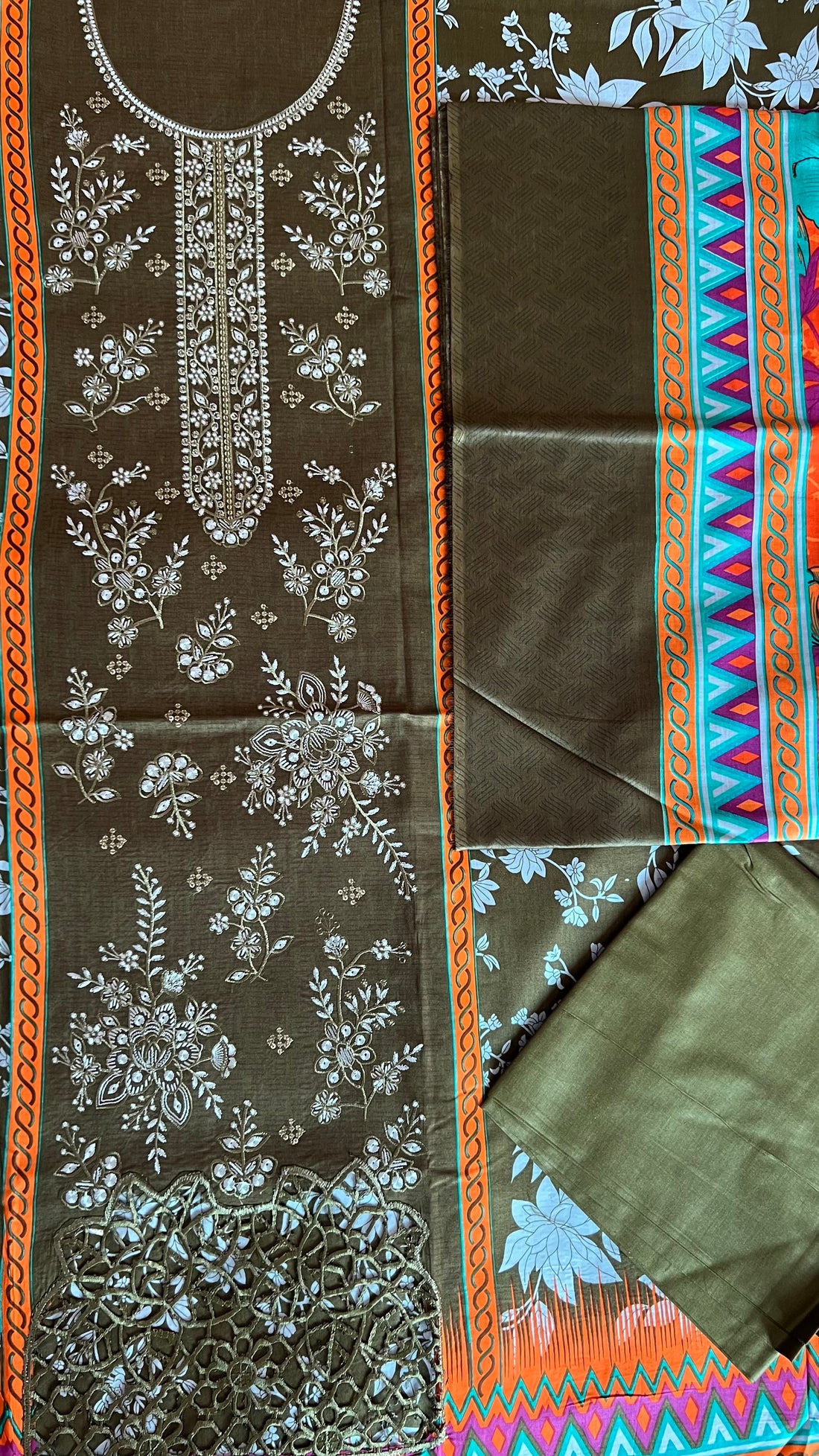 Olive Green – Embroidered 3Pc Suit